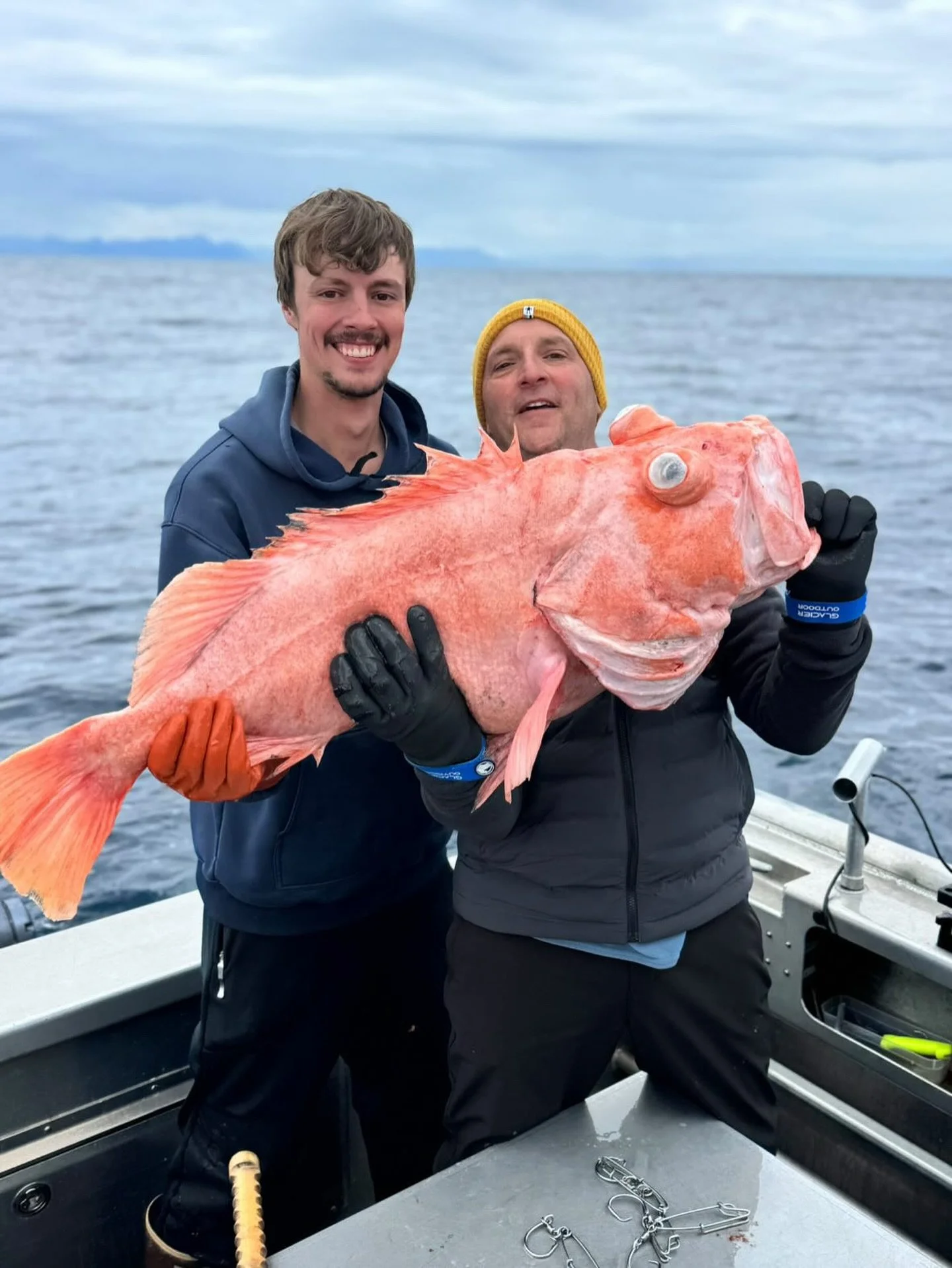 Unreal catches and even better company. Who&rsquo;s ready to make memories like this?

📍Sitka, Alaska | Book your trip now