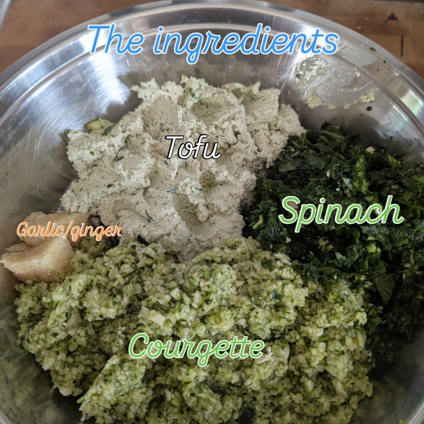 Green rotli tonight for dinner.
Adding the tofu meant that 32g of protein was added to the dough . Normally I would pair it with a daal for extra fibre and protein but today the family enjoyed it with some greek yogurt and me with half my shake.
Supe