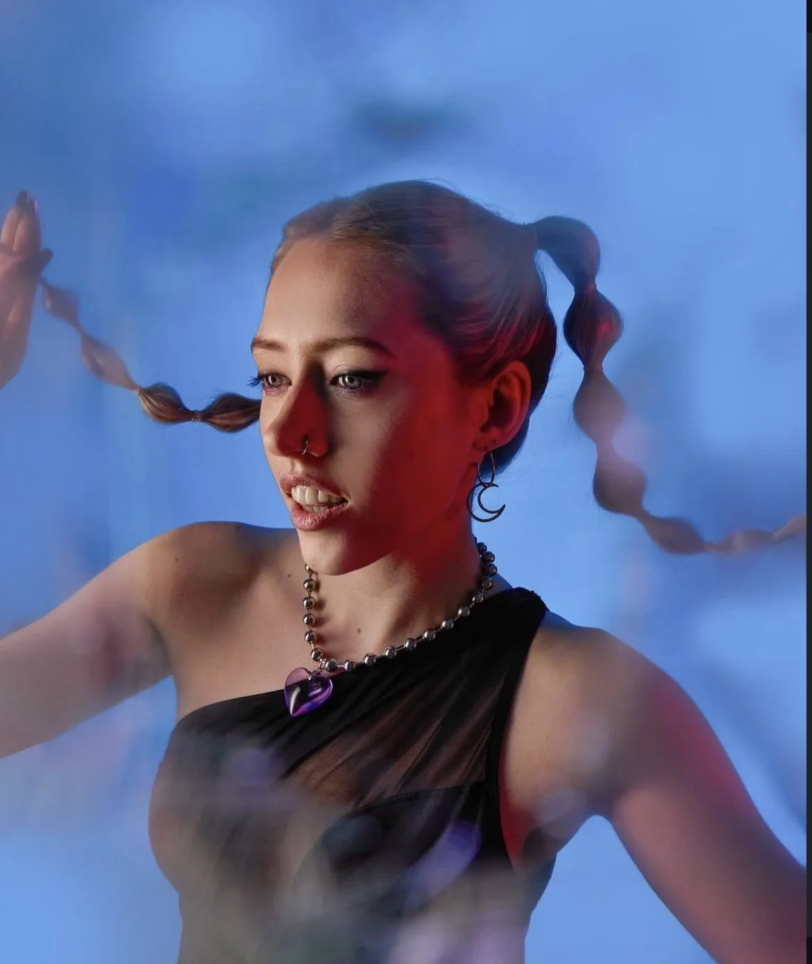 Bekimachine sees you, ultraviolet