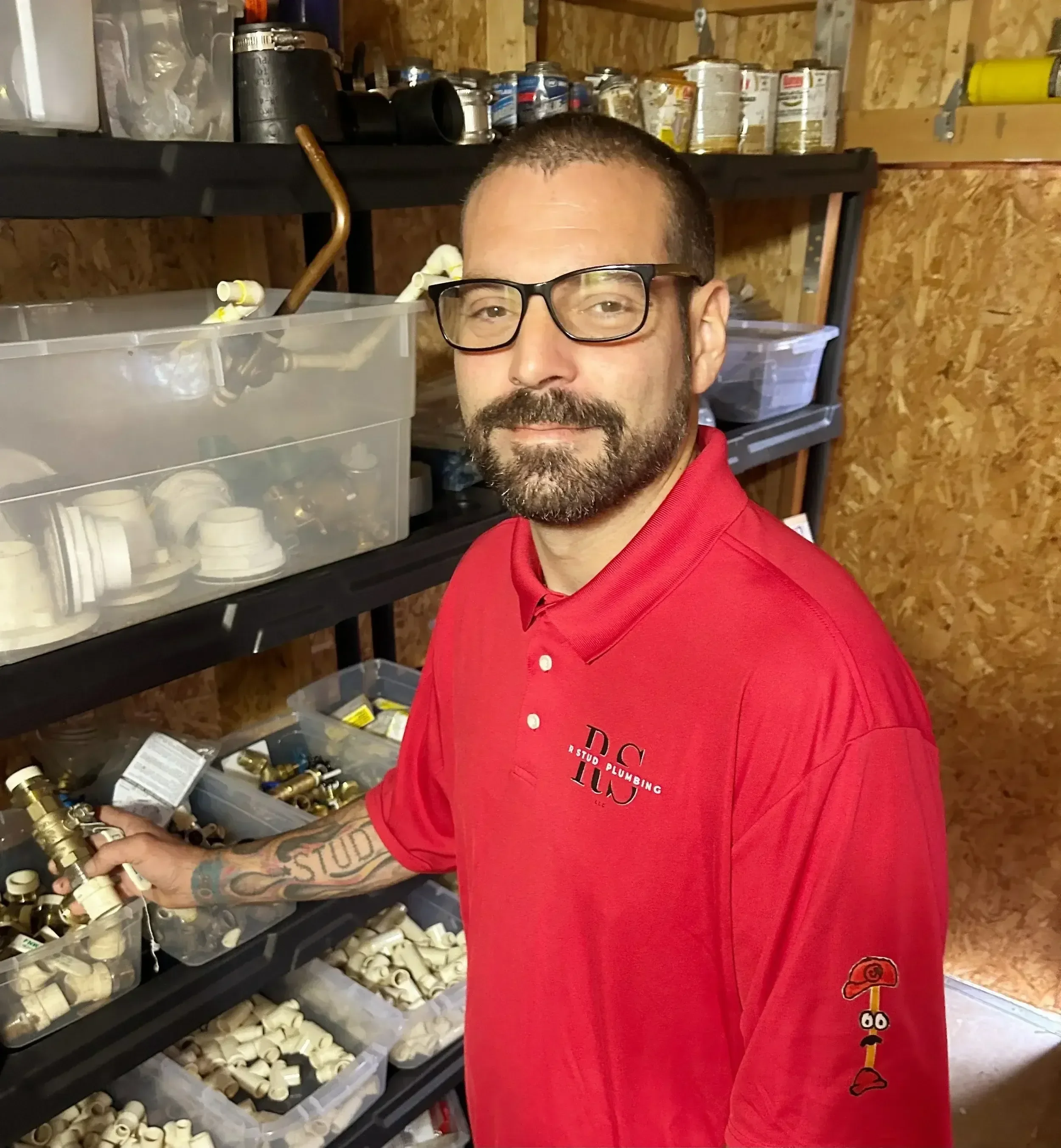 Certified Plumber that's licensed and insured for plumbing in the state of Florida.