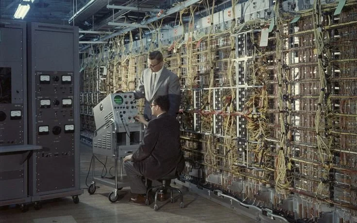 AN_FSQ-7 Computer (Andreas Feininger, 1957).jpg