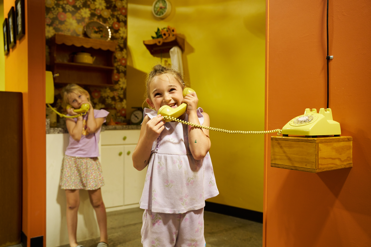 012_260826_WerkCreative_ChildrensMuseum_Hello_300DPI.png