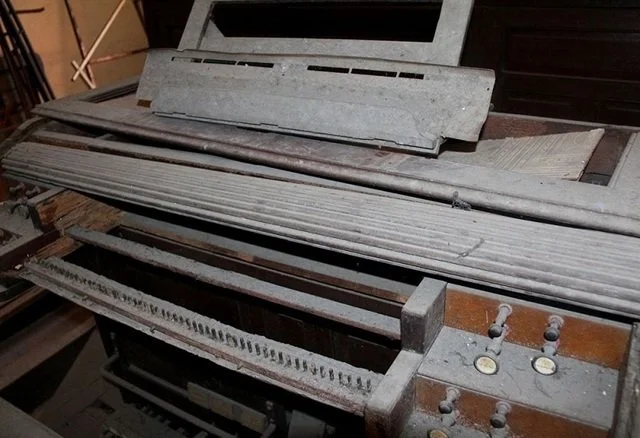 Playing the Algorithm Blues on the Pipe Organ