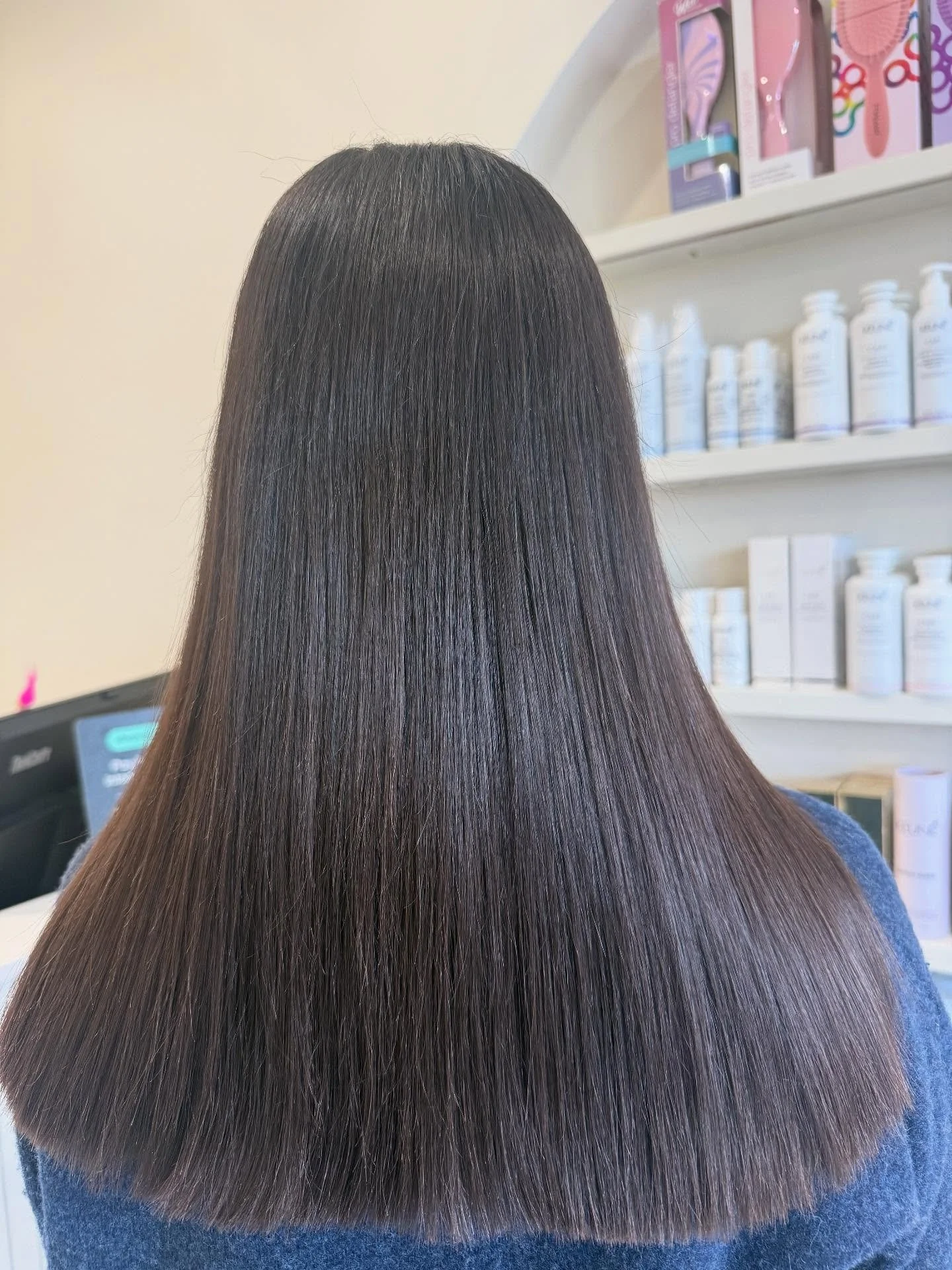 You guys have blown us up with Nanoplasty&rsquo;s! 
How could you not though, look at these results 🔥🔥 
Even suitable for our blonde girlies 💁🏼&zwj;♀️💁🏼&zwj;♀️ 

@bktbeauty_nz @cultbrandsnz #nanoplasty #bktnanoplasty