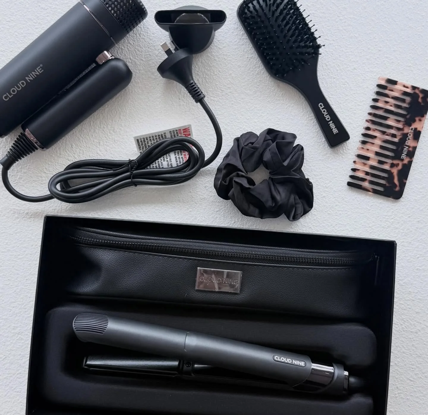 🚨ALERT🚨

We are stocking cloud 9 for your convenience! 
Last minute, impulse or treat ya self purchases, WE GOT YOU! 

Small gifts available too:
&bull; Travel hair dryer 
&bull; Gift bags 

Come in and have a look for yourself! Or just to say hey 