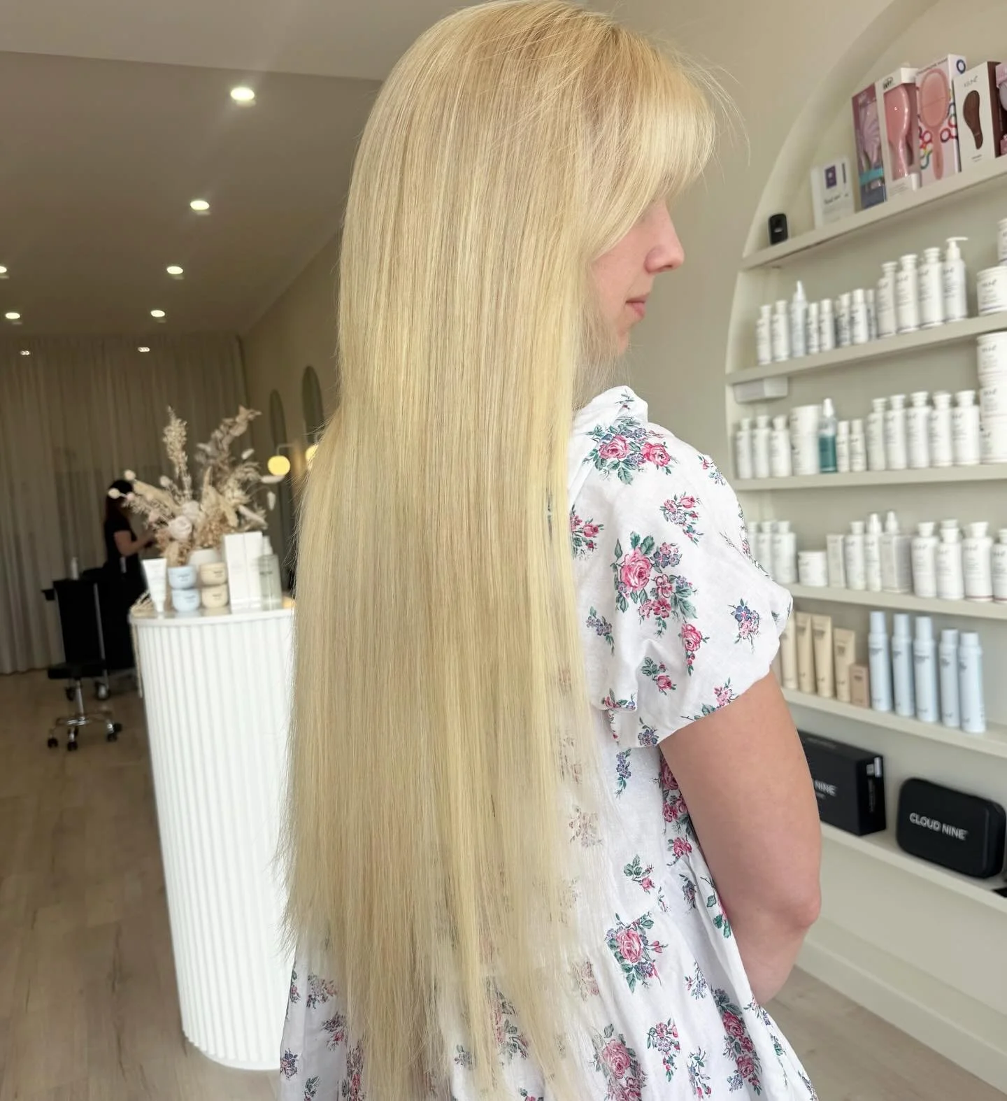 🥞 BUTTERY BLONDE 🥞

Cheeky full head foils, toner, trim &amp; installation of 24inch butterfly weft extensions before this gal ties the knot ✨ 

@superiorhairglobal @keuneanz @keunehaircosmetics 
#hairextensions #superiourhairnz #keune #keunesalon 