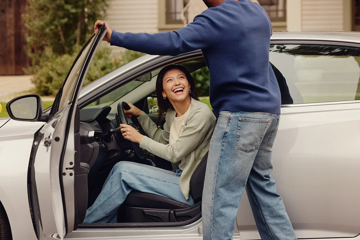 FrontDriveway_HomeDelivery_B-CAM_3574.jpg