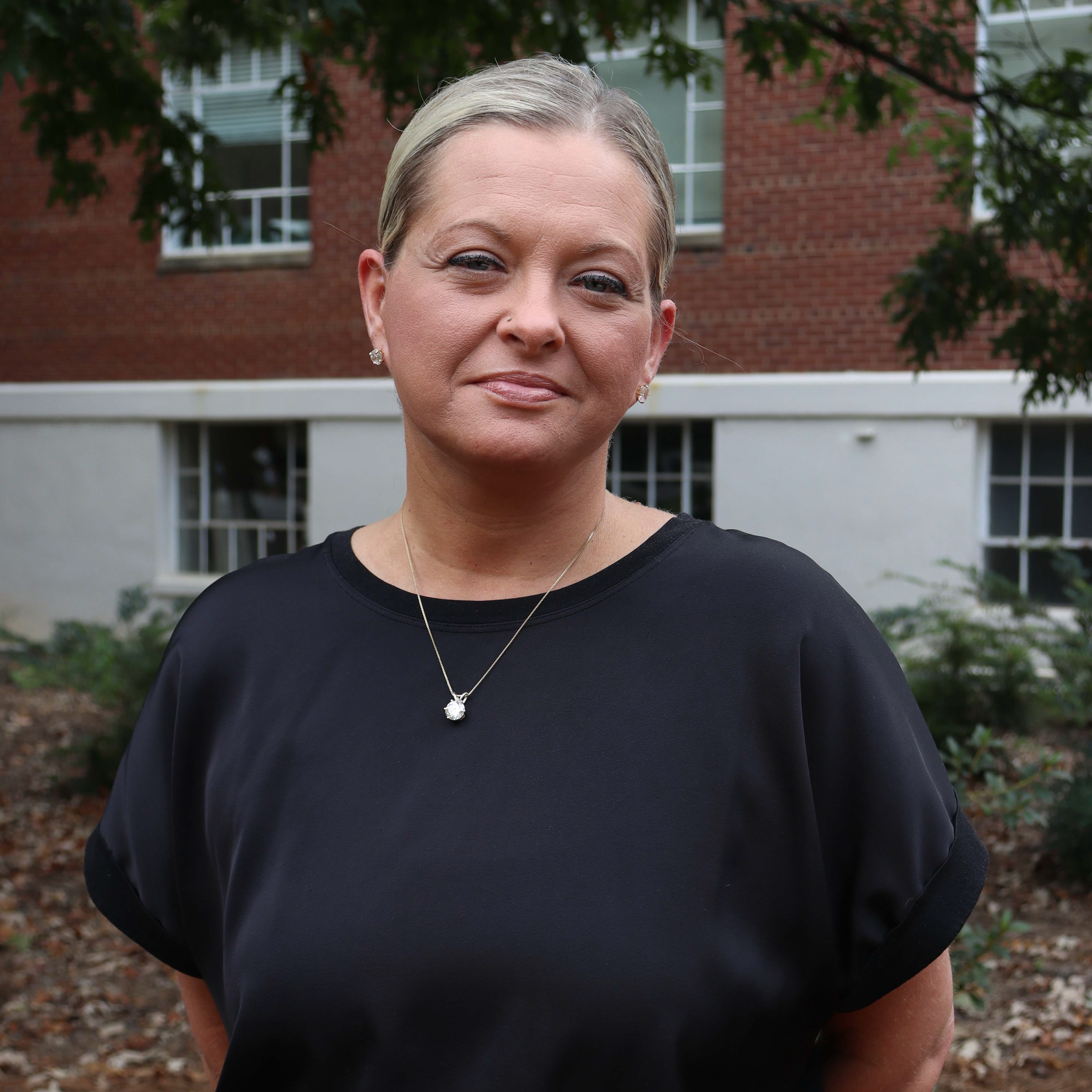 Headshot of Sue Shinn