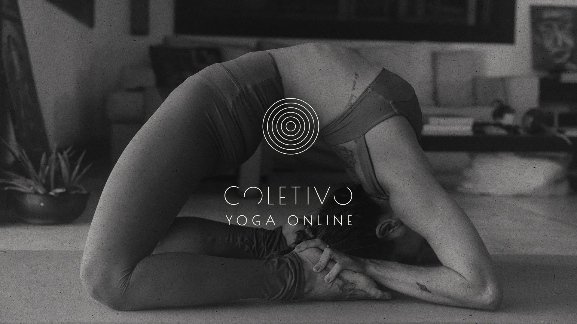 MOCKUP-COLETIVO-yoga-1.jpg