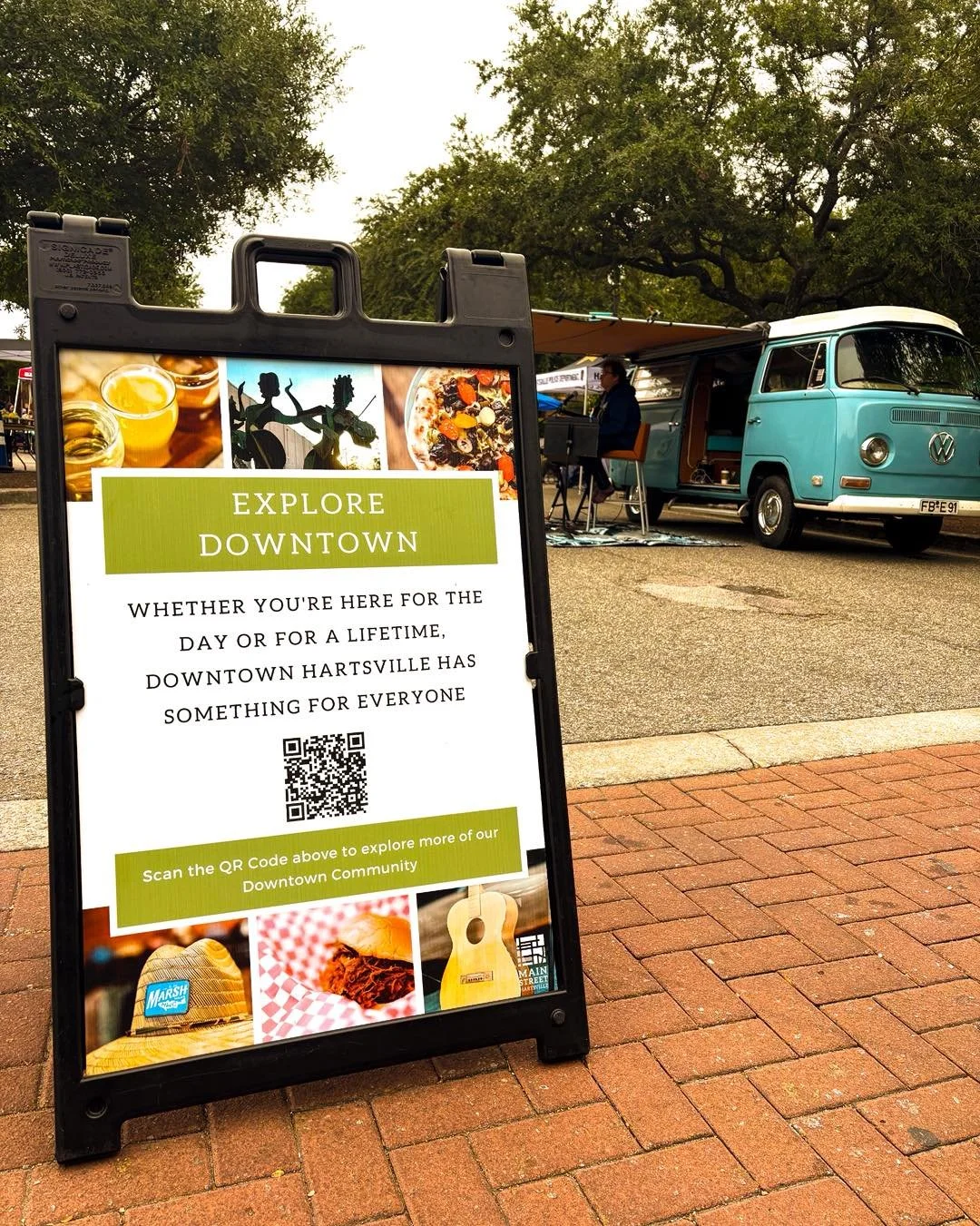 Happening now on Cargill Way&hellip;the LAST Downtown Farmers Market of the season! From 9am to 1pm, come out and explore all the incredible vendors we have today!

#DowntownFarmersMarket #Downtown #local #handmade #farmersmarketfinds #HartsvilleSC V