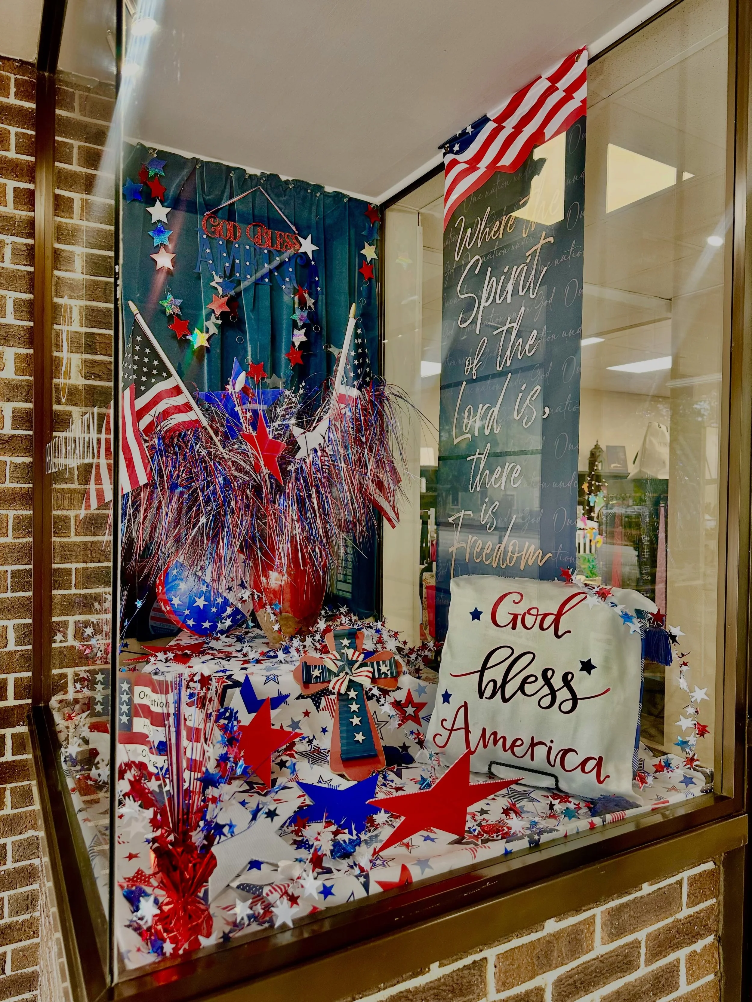Peace of Heaven is showing off the red, white, and blue spirit in Downtown #HartsvilleSC! Stop by, take in their patriotic window display, and see for yourself why downtown Hartsville is shining bright this season! #mainstreetHartsville #downtown #sh