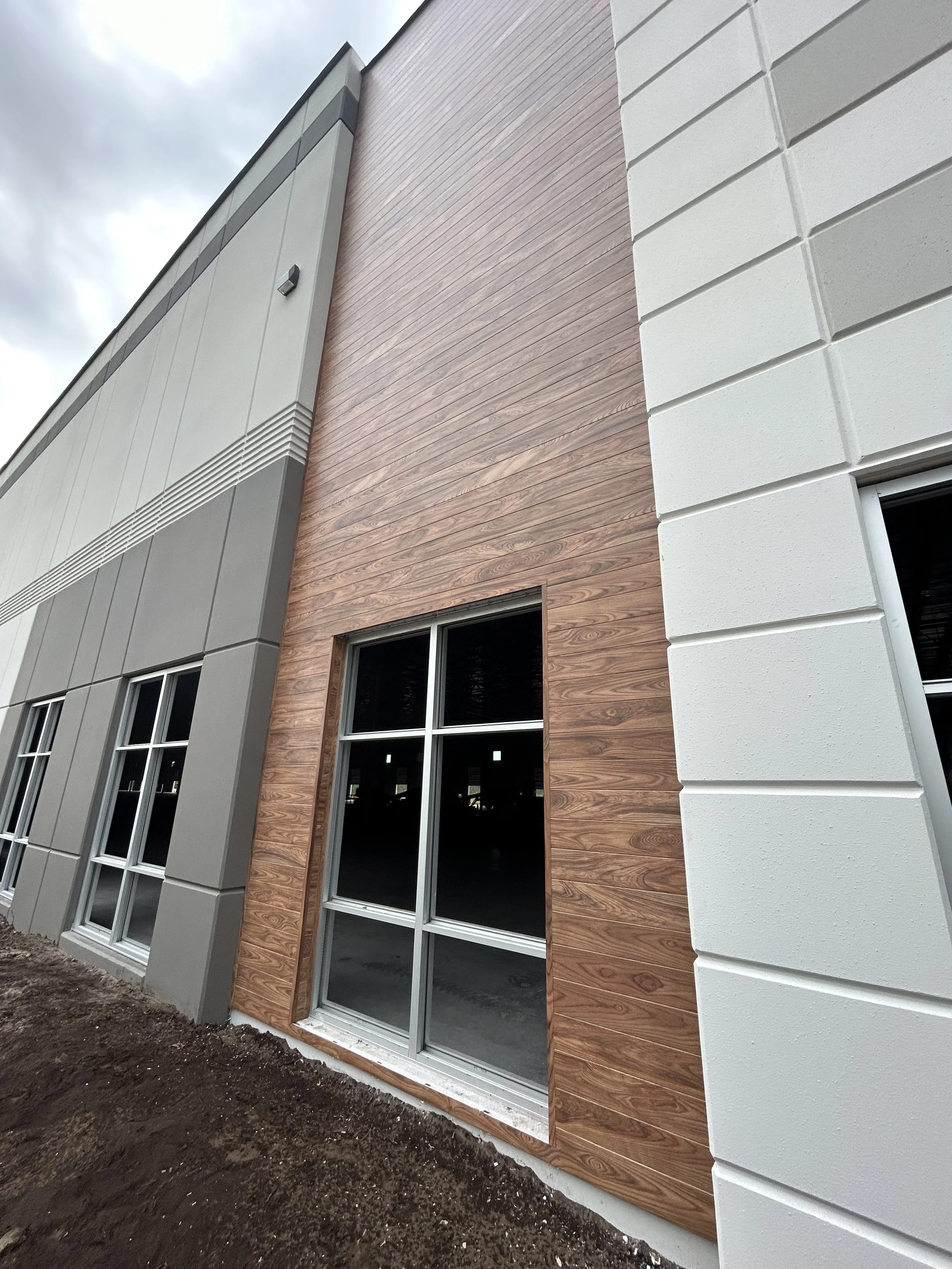 Dizal V Wood Plank Siding/Soffit