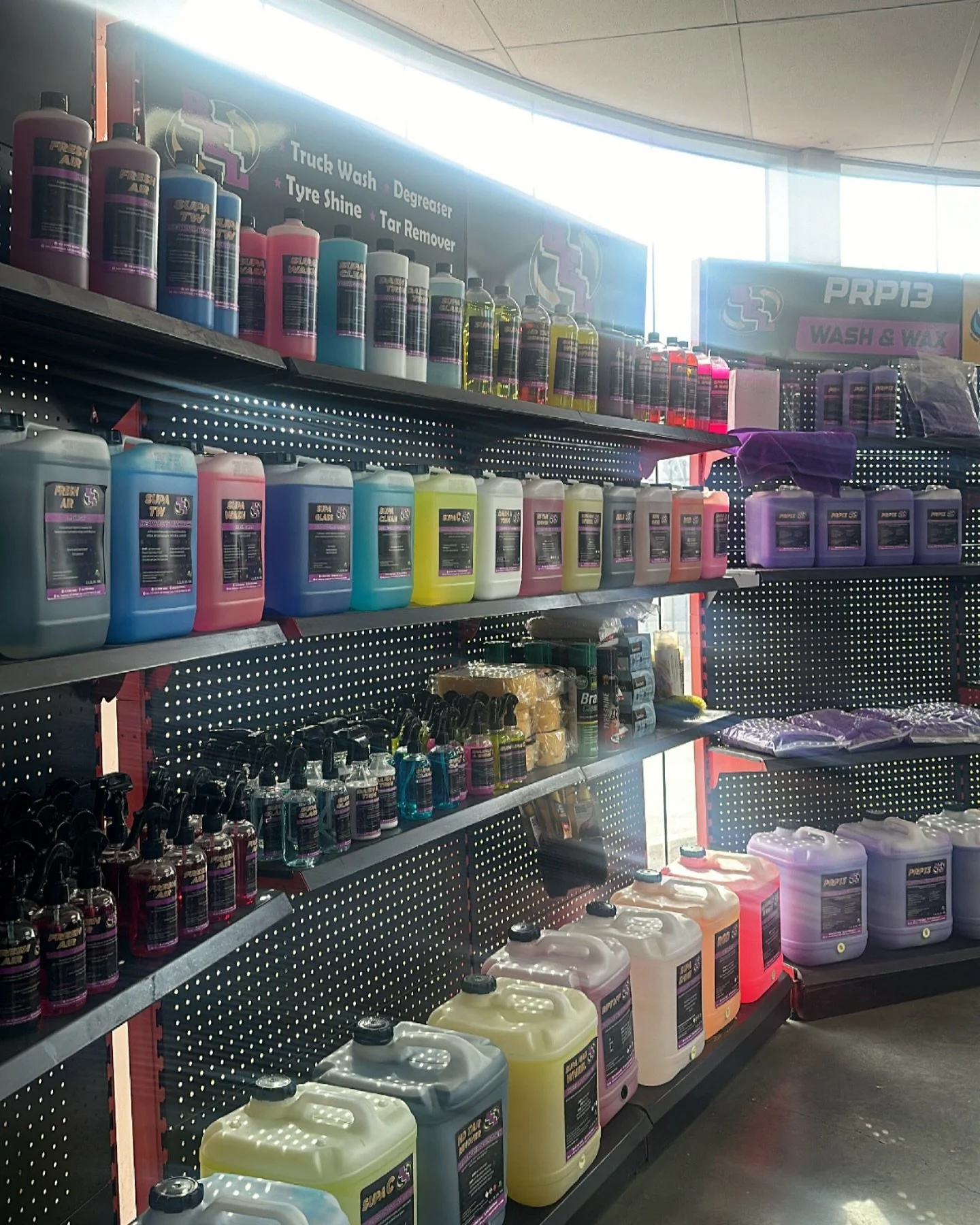 Come visit us !
2/2 Norwest Avenue, Laverton North📍

#carwash #truckwash #detailing #vehiclecleaning #cleaning #carcare #carsofinstagram #explore #explorepage #trucksoﬁnstagram