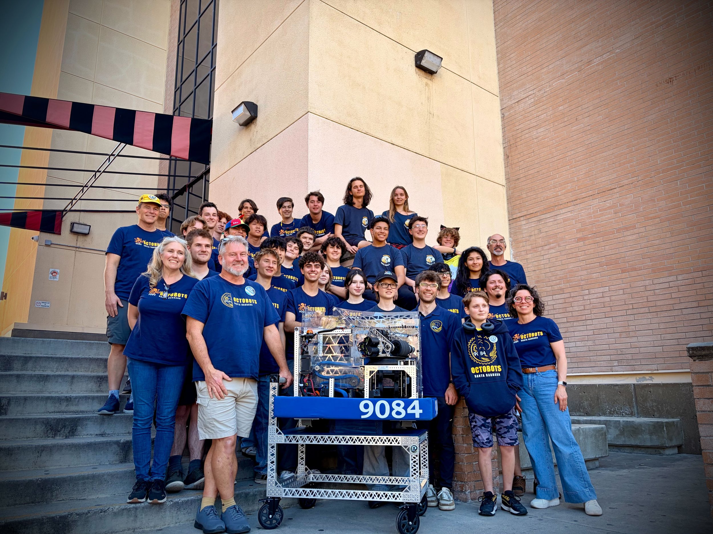 Local Octobots Robotics Team Wins the “Quality Award” at District Competition