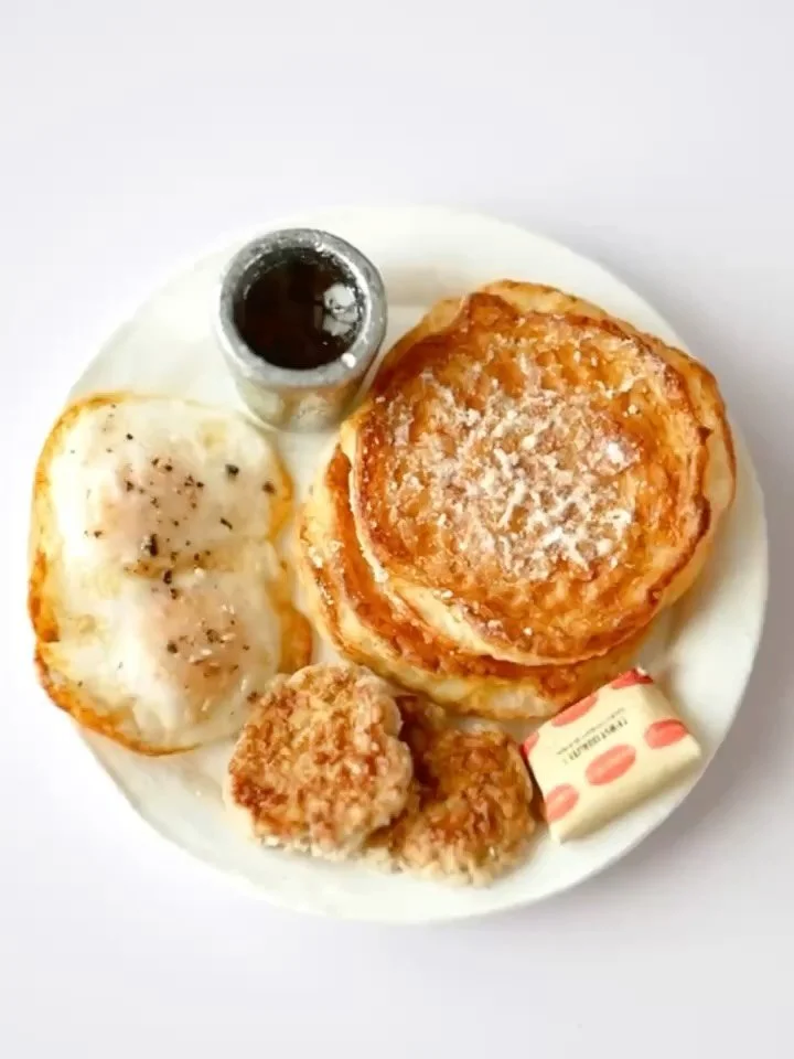 A miniature of Fox&rsquo;s Restaurant in Altadena, not just as a model, but as memory made tangible. Located along Lake Avenue in Altadena, Fox&rsquo;s was a neighborhood staple that, like much of the area, was deeply impacted by the recent fires tha