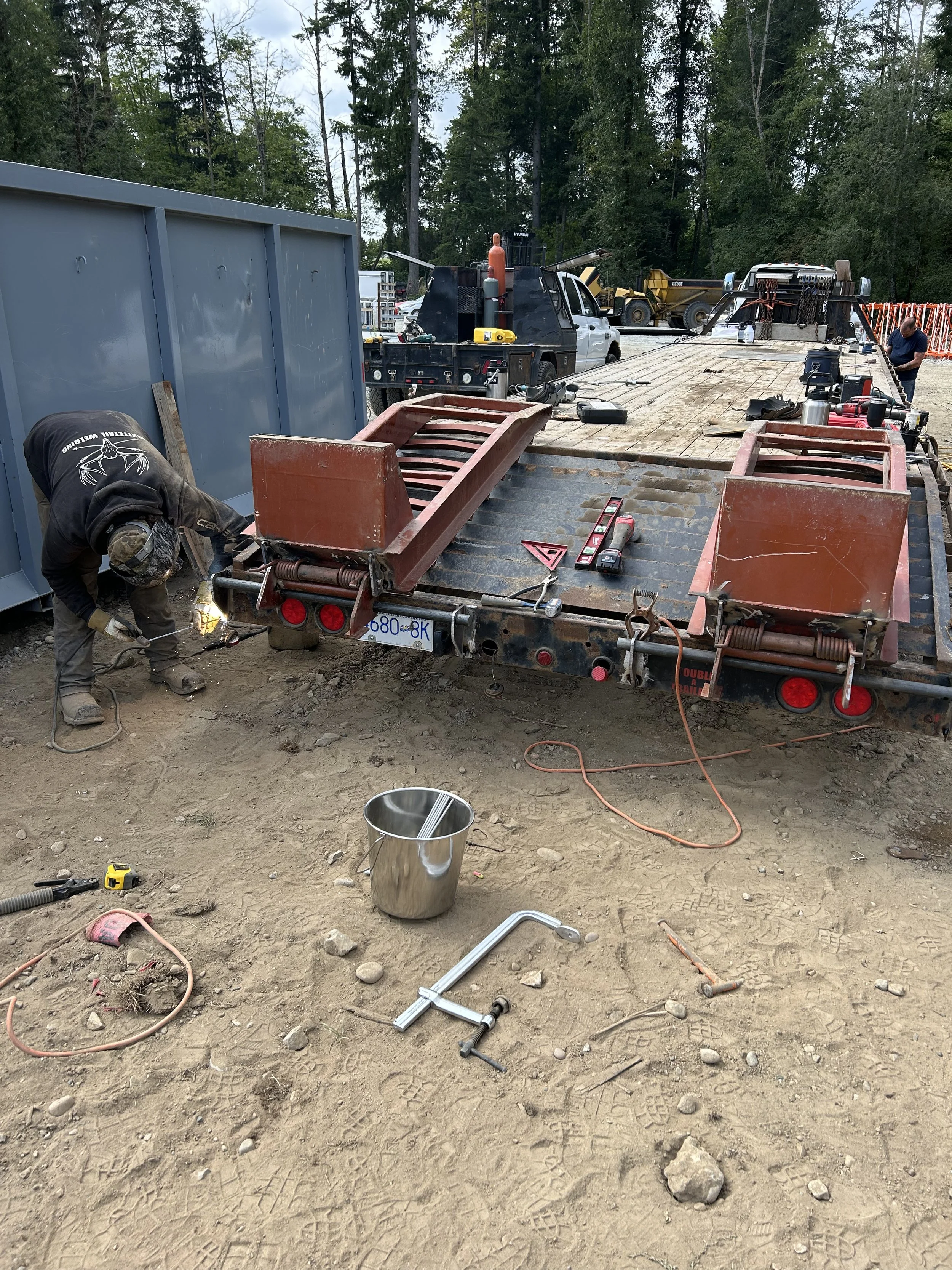 mobile welding repair on a flat deck trailer in the fraser valley
