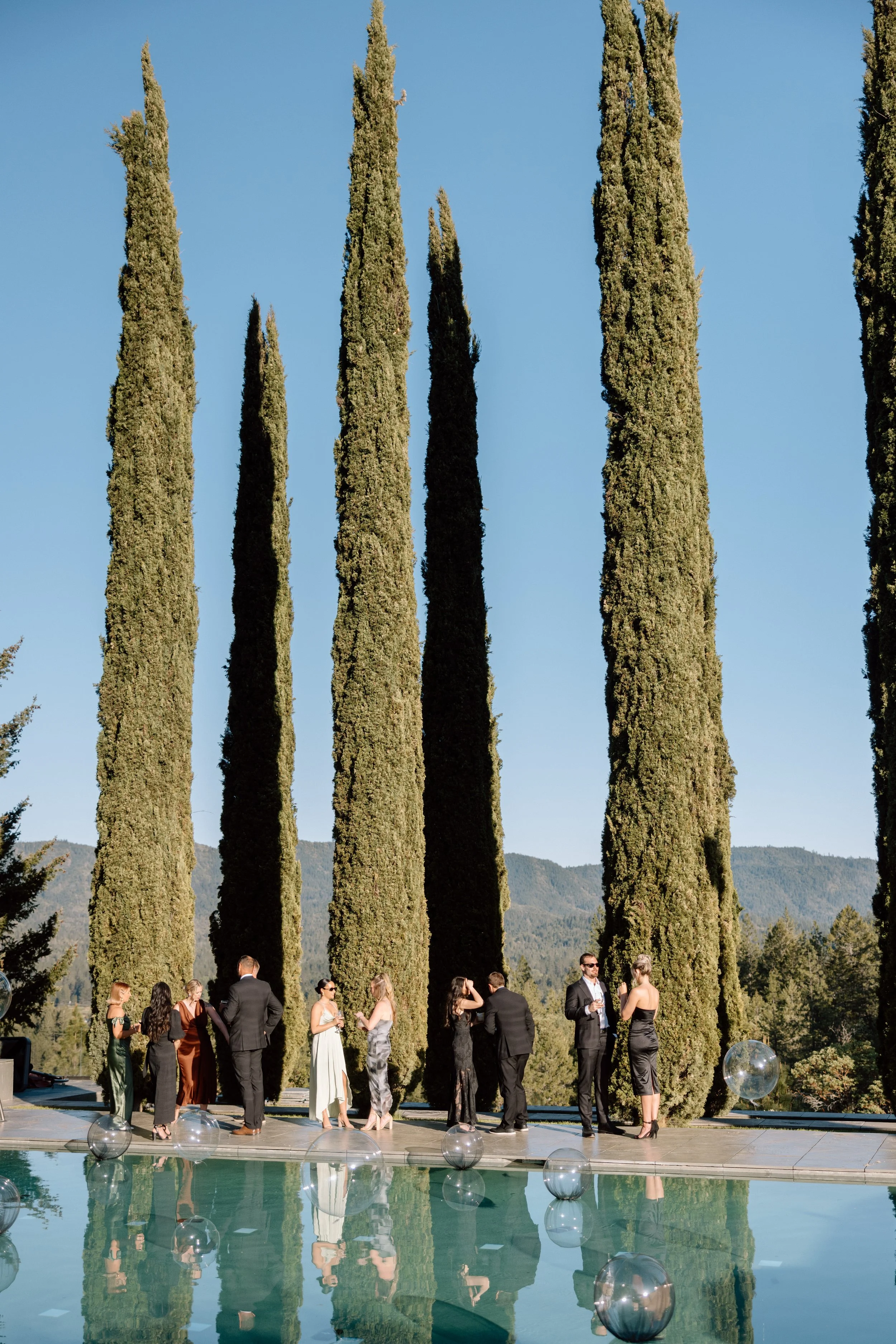 EMILY B. PHOTO CO. -- -uxury Wedding Photographer -- Bird Estate -- Rogue River, Oregon -- COCKTAIL HOUR-134.jpg