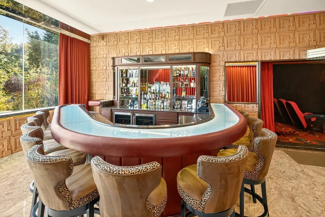 Bird Estate Lounge.jpeg