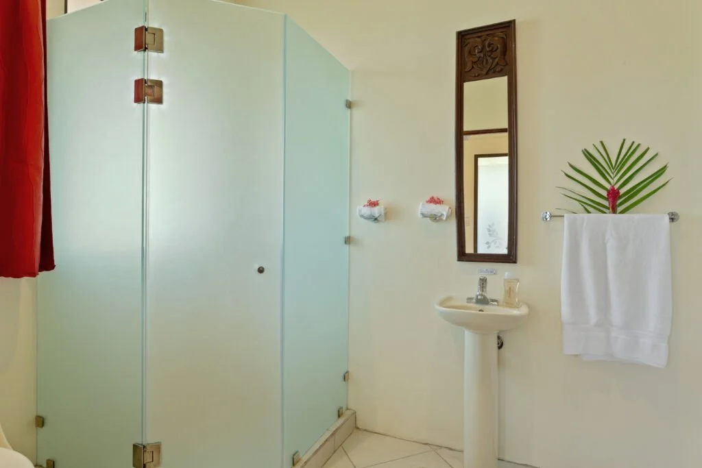 Room Mantra 5.jpg