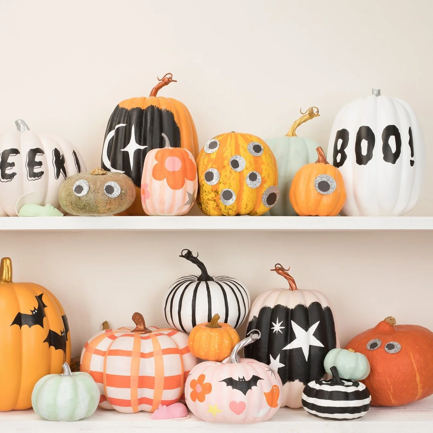 Fill your porch, windows and Halloween party with the most perfect pumpkins ever. This special retro designed kit contains traditional Halloween character stencils - use them to carve out the design - and terrific tattoos (you can even pop these Hall