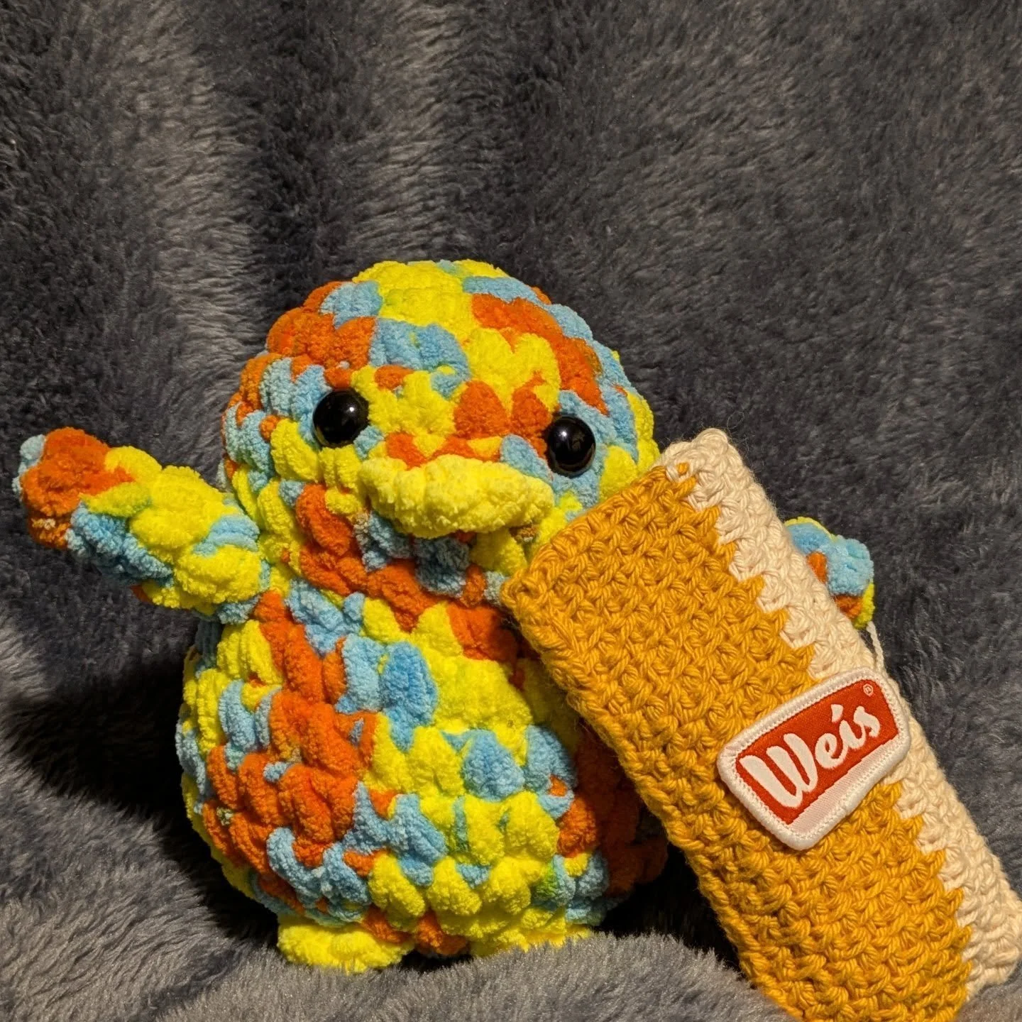 It was a busy morning at the Power Management office. Tropical had been sorting cables, running diagnostics, and reorganising the snack drawer (again).
But around 3pm, he hit the wall. So what did he do?
He pulled out a Weis bar from the freezer, dec