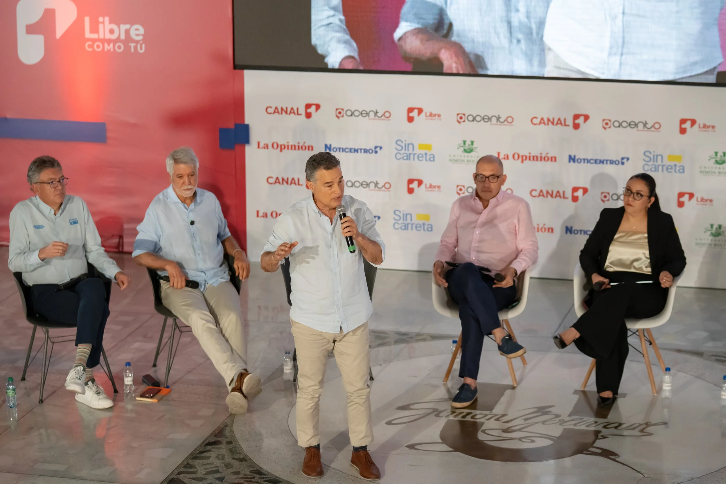 BLC Anibal Gaviria_Barranquilla_Debate_1302202600211 .jpg