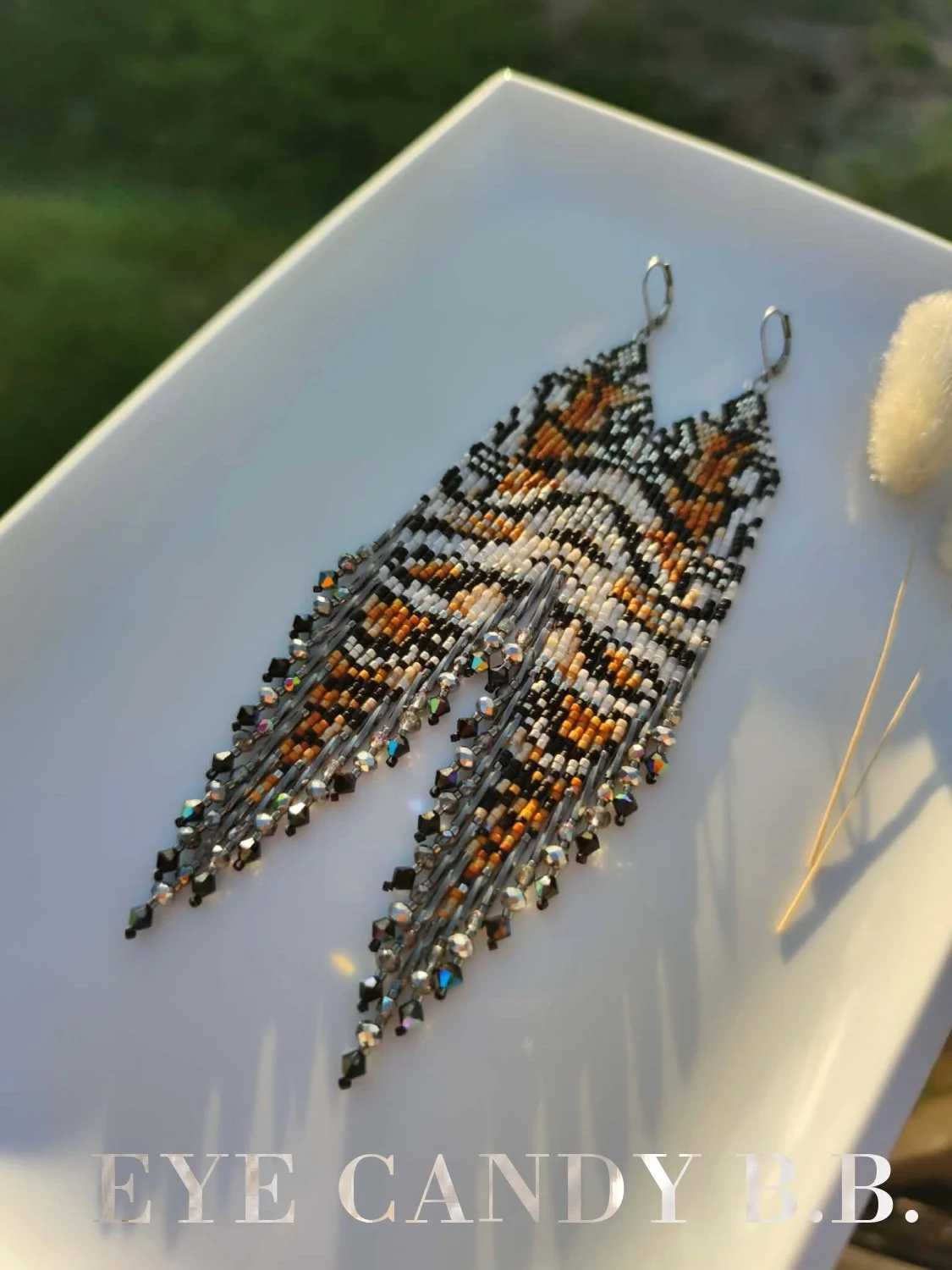 Ivory Fang Raffle CLOSED