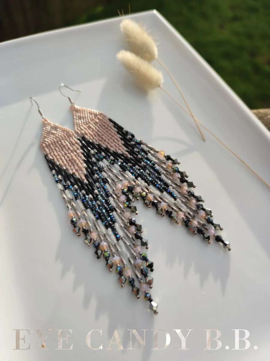 𝔹𝕝𝕦𝕤𝕙 & ℕ𝕠𝕚𝕣𝕖