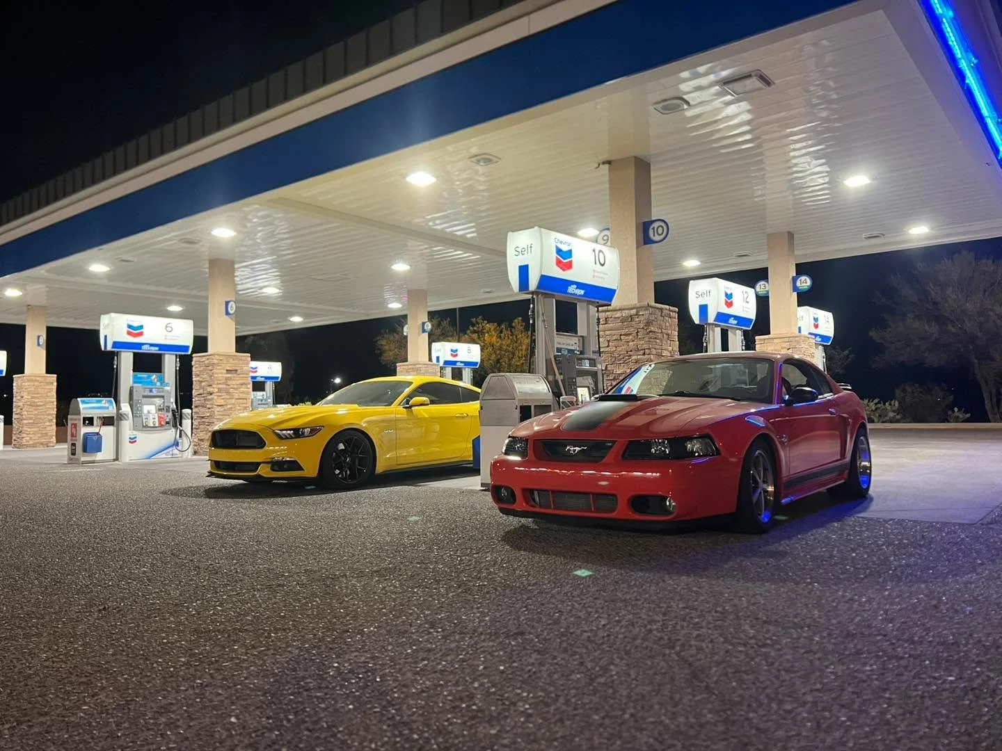 Ran into this Mach1, had set the suspension on it few years ago! QA1 coil-overs with adjustments on all four corners.  #TucsonAz #QA1 #gvc_automotive #arizona_family