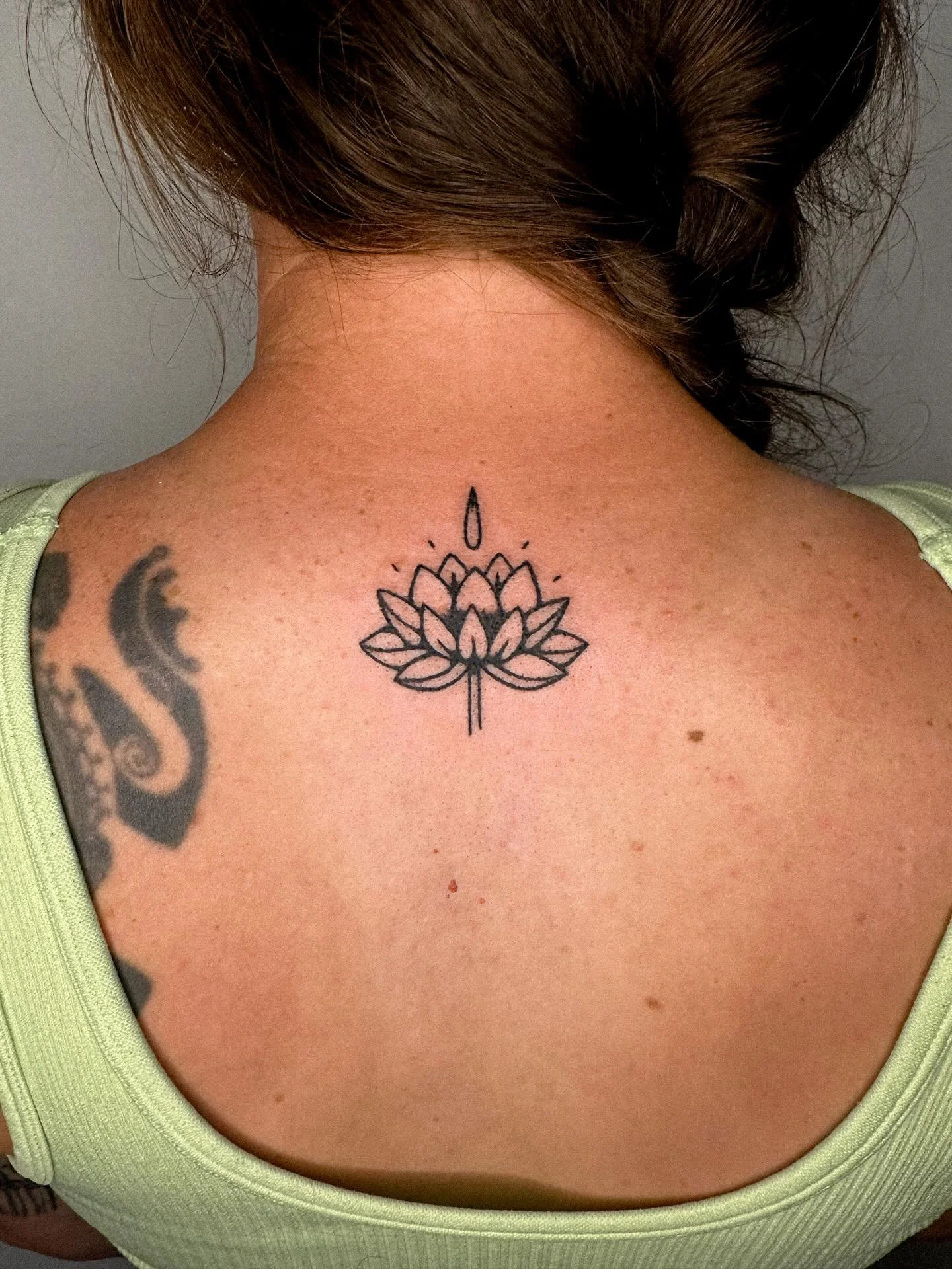 handpoked water lily for Maddie 🪷