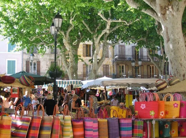 salernes_marche.jpg
