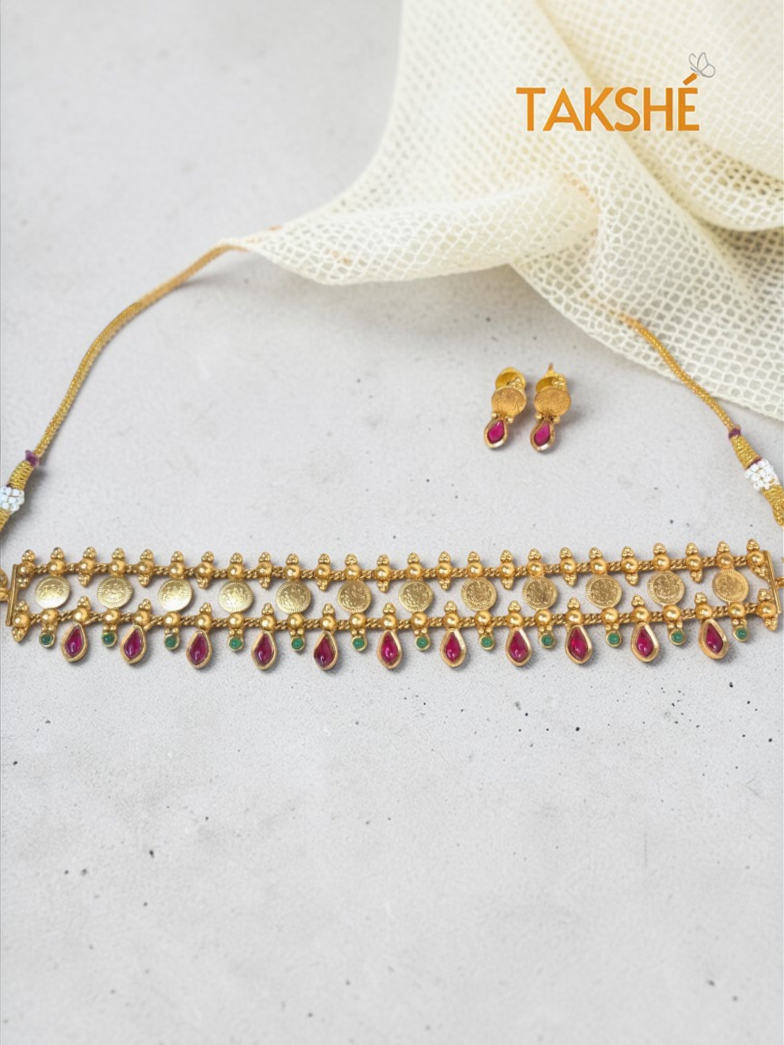 Coin design Two-Layer Choker with Stud