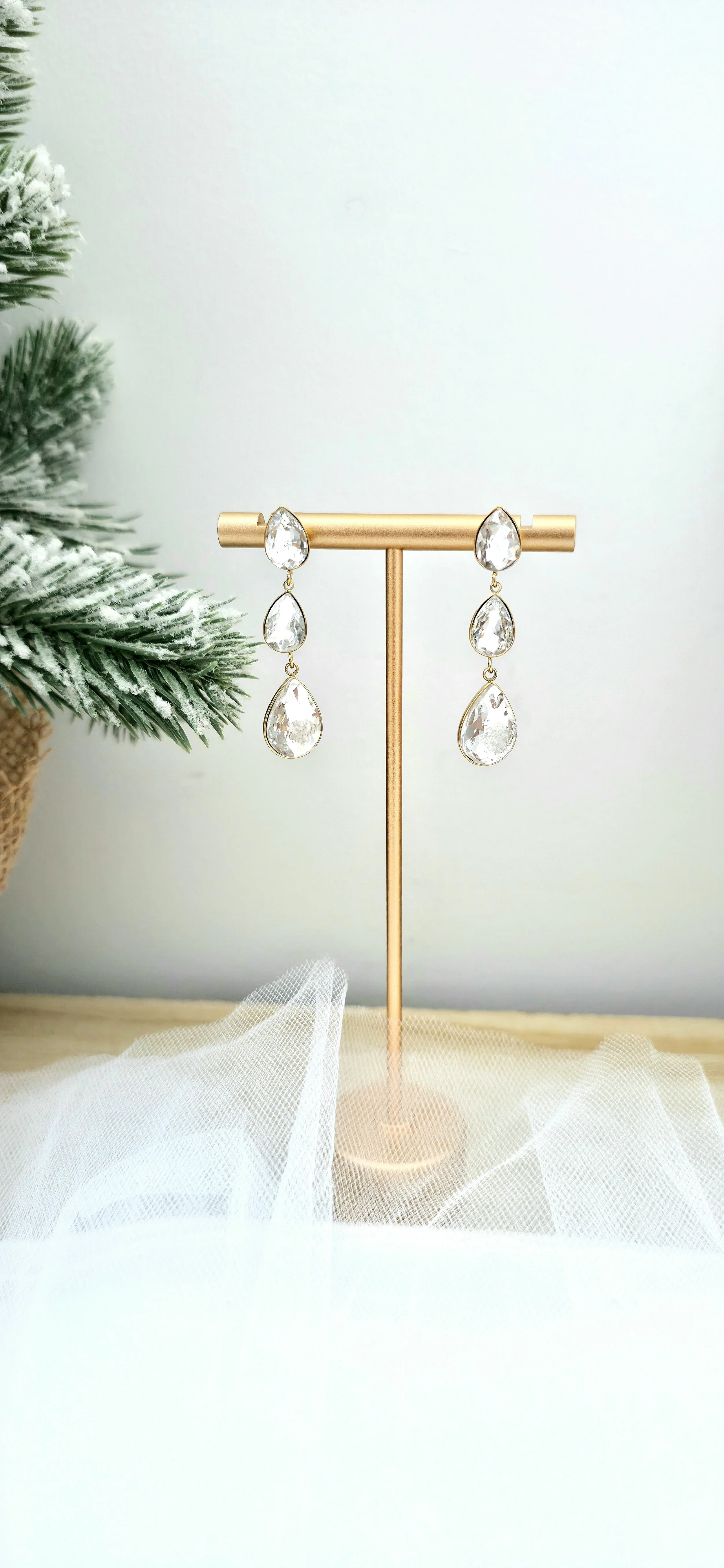 Sia Teardrop Earring