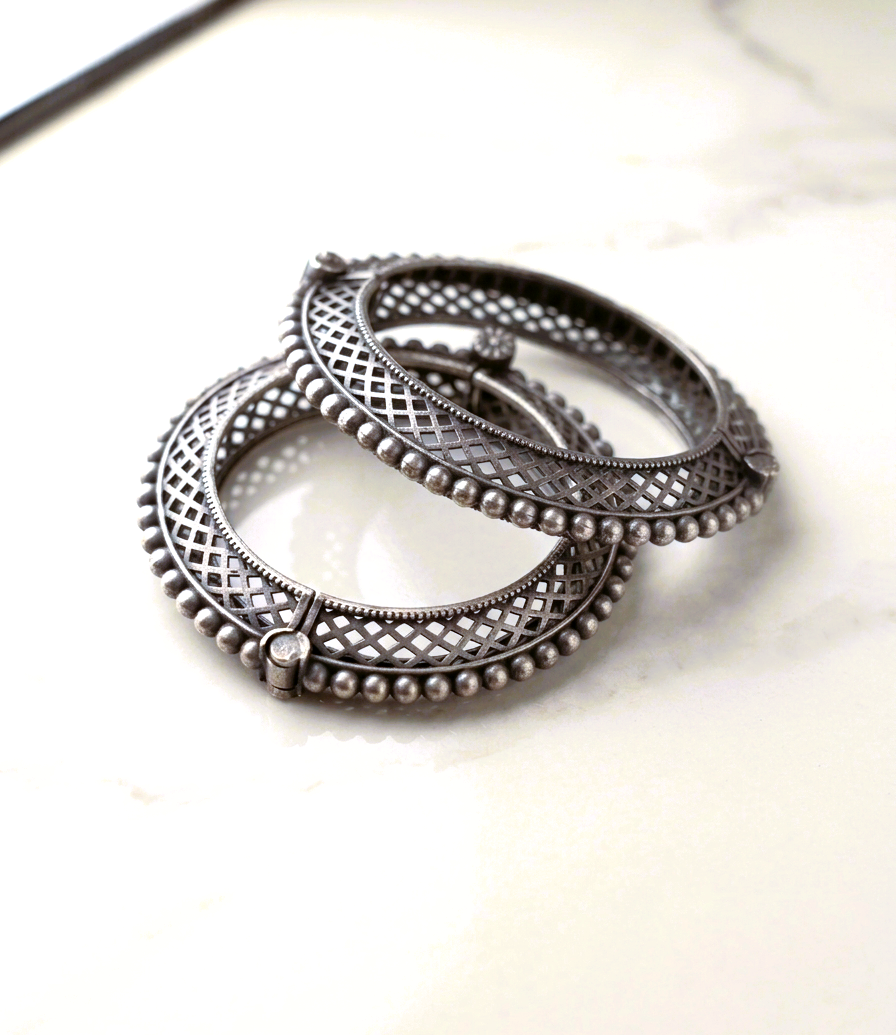 Oxidized Silver Bangle 2 Piece Set