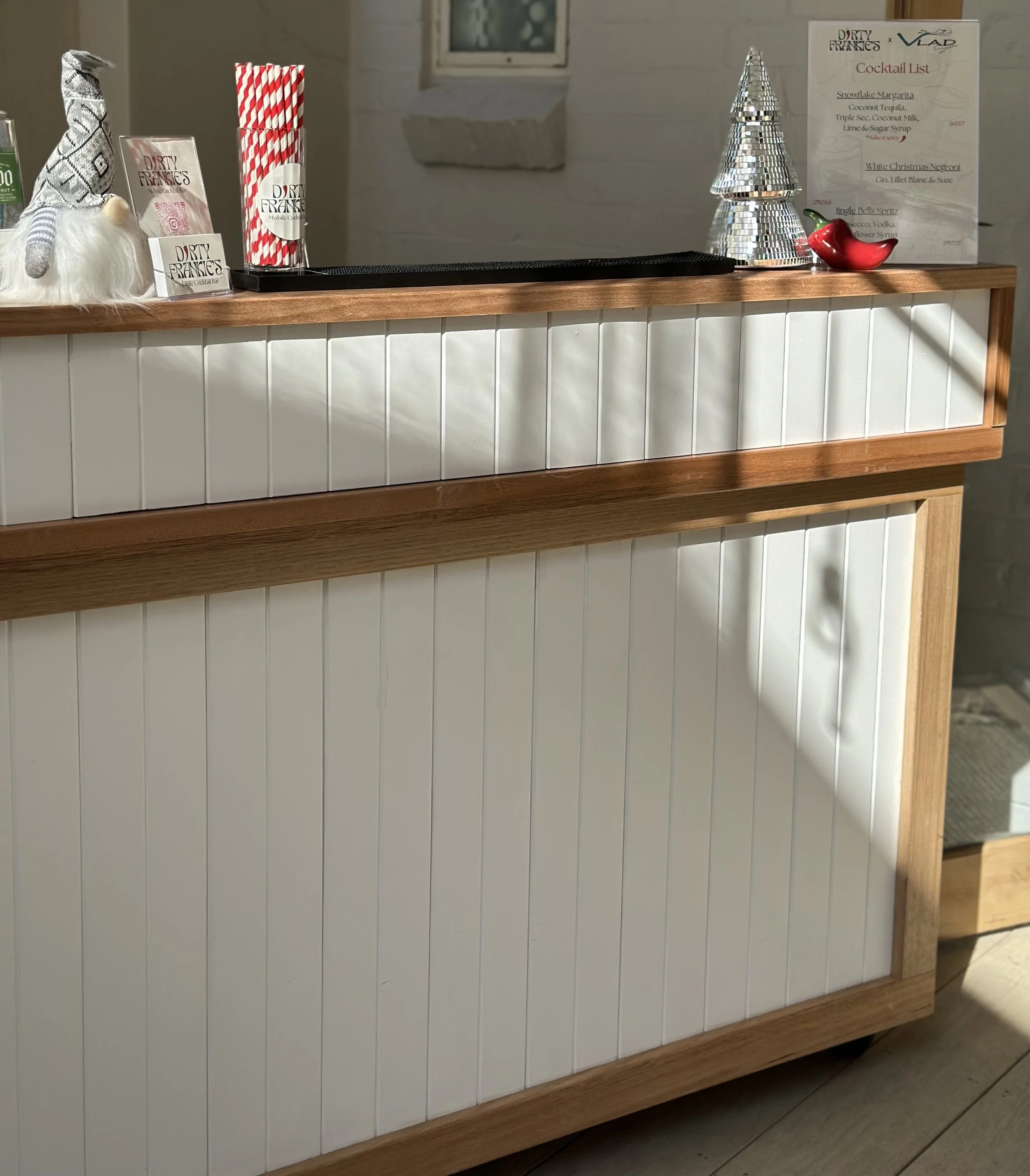 Mobile_Bar_Cart_Hire