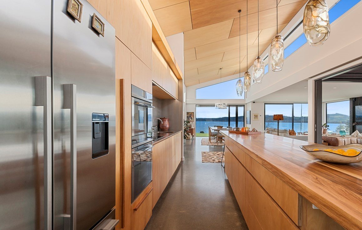 SS splash back and benchtop 1.jpg