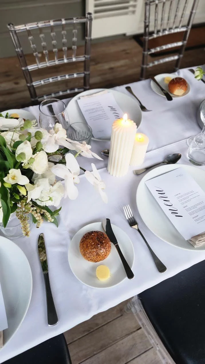 tablescape-orchid-whites.jpg