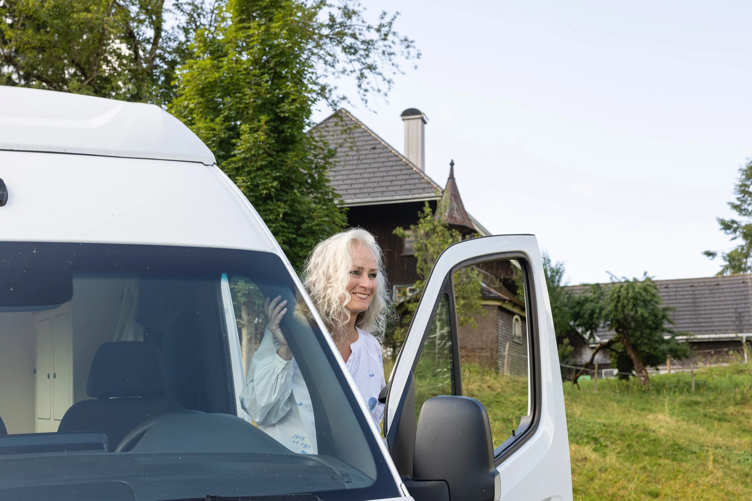 Claudia Koch the moving chapel in Camper