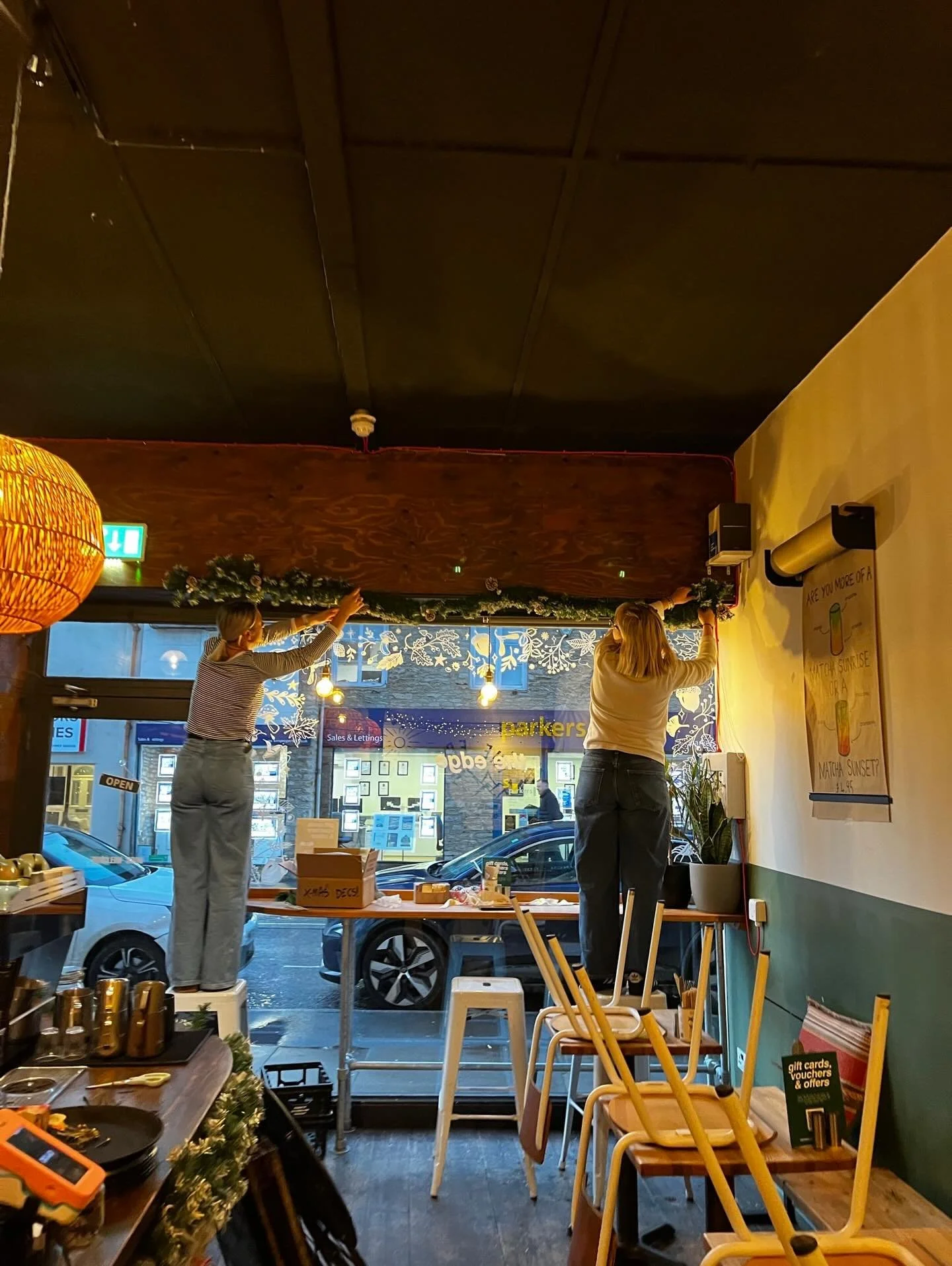 THANK YOU TO OUR WONDERFUL TEAM❤️ 
Just a few of our favourite snaps with some of our favourite people. Swipe for a few of our favs.
Merry Christmas✨ 🎄