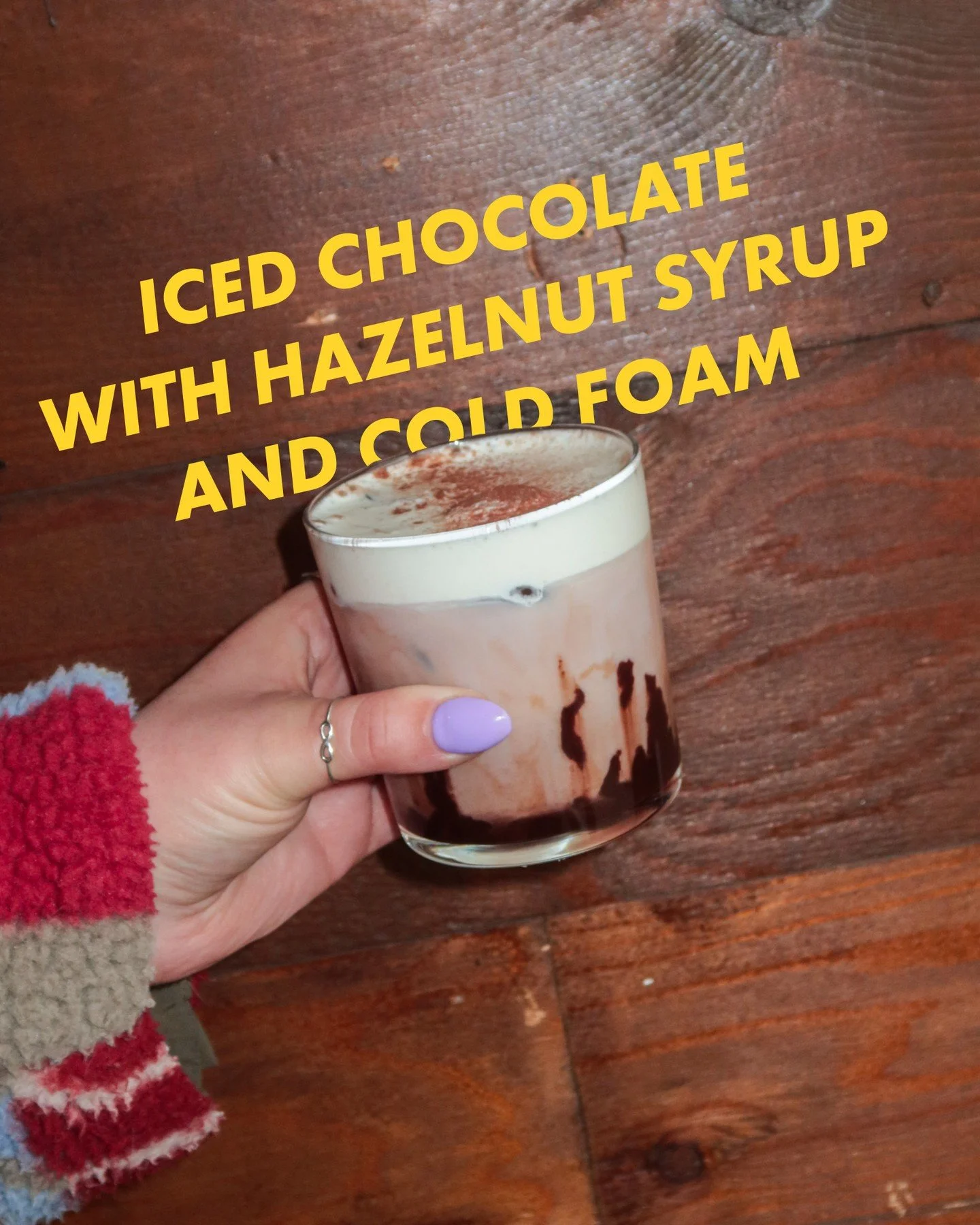 Sun&rsquo;s out(ish), iced drinks back on.
Iced chocolate with hazelnut syrup and cold foam on top 🤝
Cold, smooth, slightly indulgent - exactly what you want right now.

#witney #theedgeeatery #sunshinestateofmind