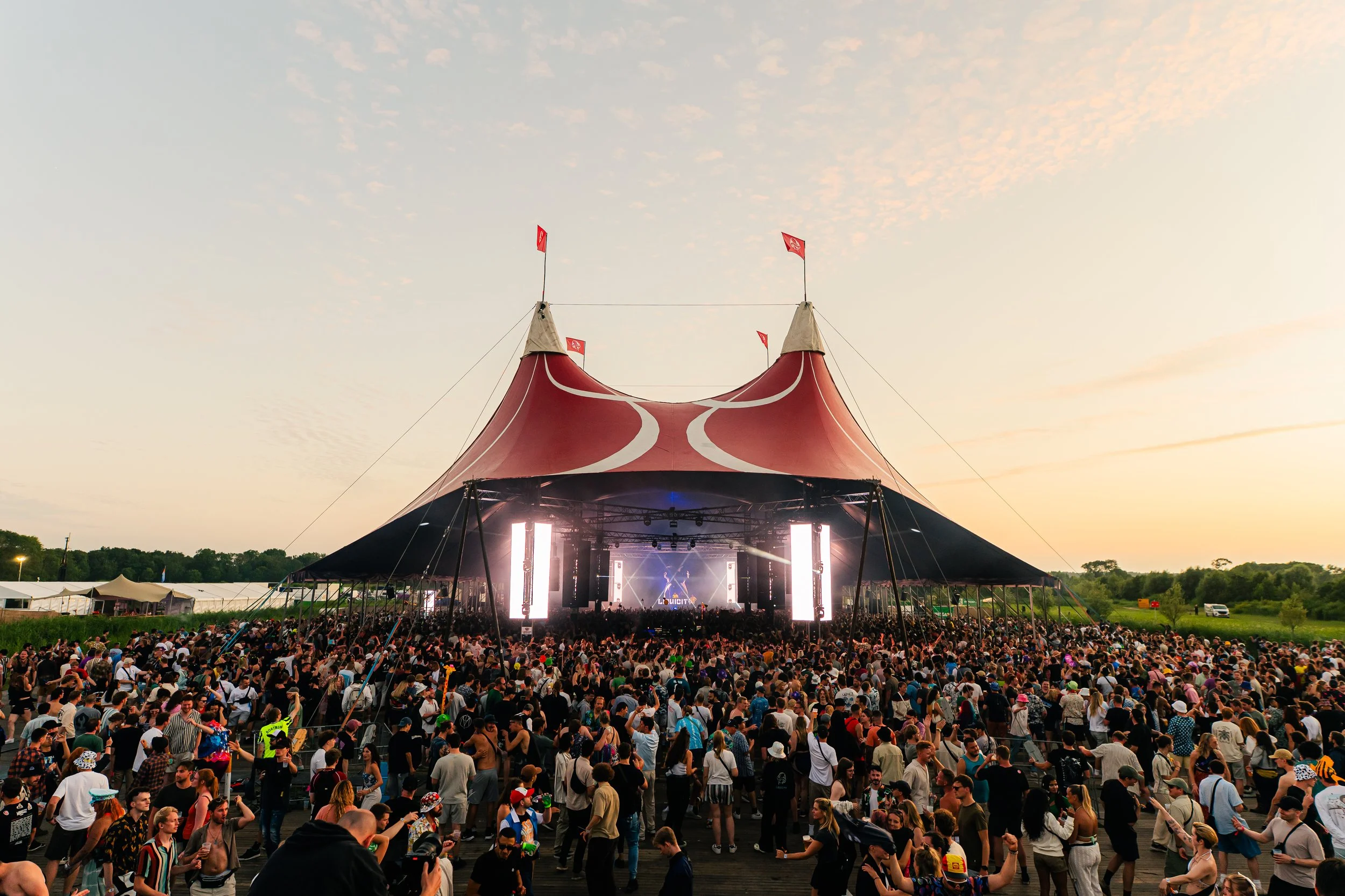 20250725_2148_LIQUICITY_FESTIVAL_TiffanyKonings_5547.jpg