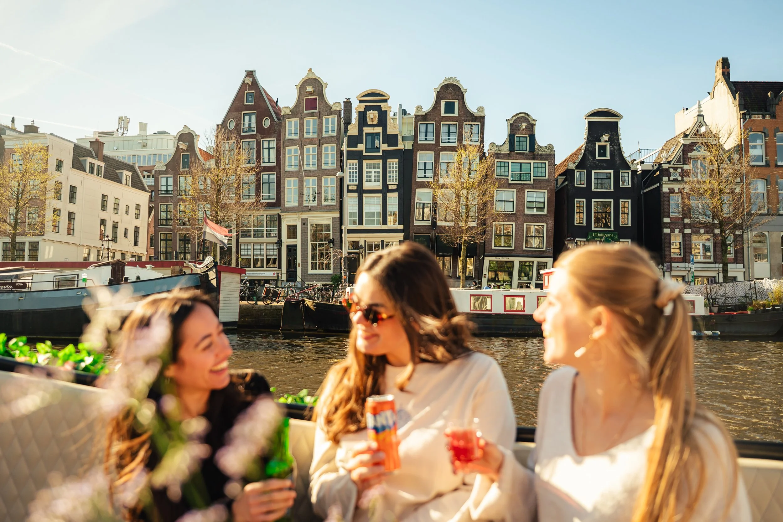 20260407_0904_Amsterdamliebe_TiffanyKonings_638734__LR.jpg