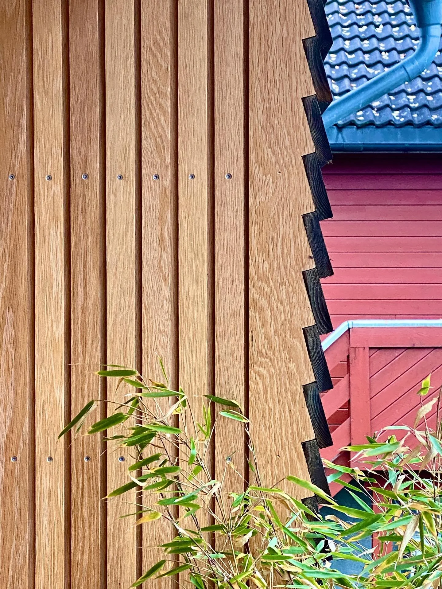 Fredagsdetaljer

@ekte_snekkerglede 

#ombygging #renovering #eikepanel #eik #kledning
