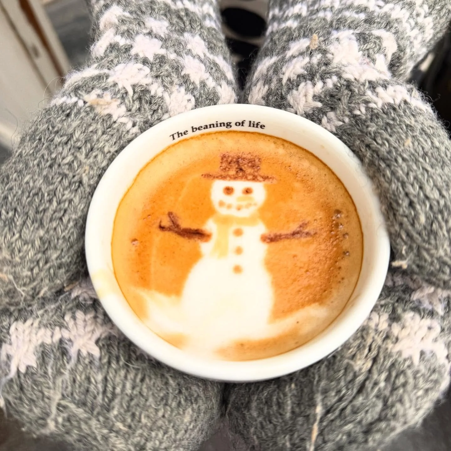 Lauantaina 22.11 on joulunavaus ja kaupunki t&auml;ynn&auml; jouluista ohjelmaa. My&ouml;s meill&auml; viritt&auml;ydyt&auml;&auml;n joulun tunnelmaan ja tarjolla on jouluisia makuja.