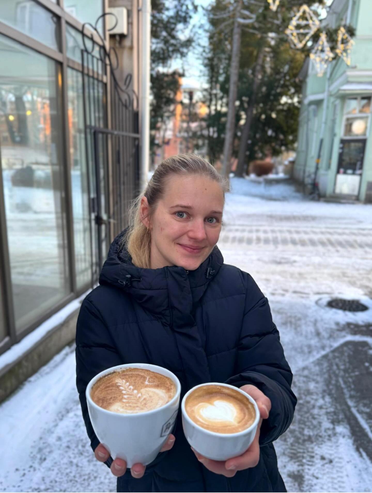 ☕️🤗Chai latte ja flat white sek&auml; muut kuumat juomamme l&auml;mmitt&auml;v&auml;t ihanasti n&auml;in talvipakkasella.