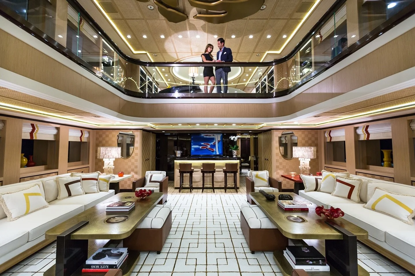 Axioma&rsquo;s famous mezzanine.

Interior design by @albertopintoagency 

#dunya #superyacht #mezzanine