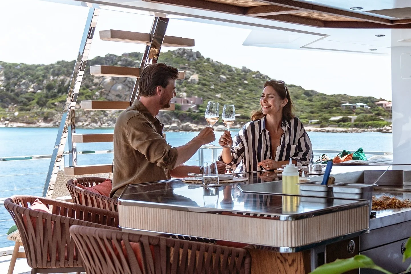 Friday lunch at King Benji&rsquo;s teppanyaki bar.

The teppanyaki bar was one of the many custom features requested by the owner and it is one of the most used areas of the yacht by guests. 

Fun, interactive outdoor dining. 

#dunya #superyachts #t