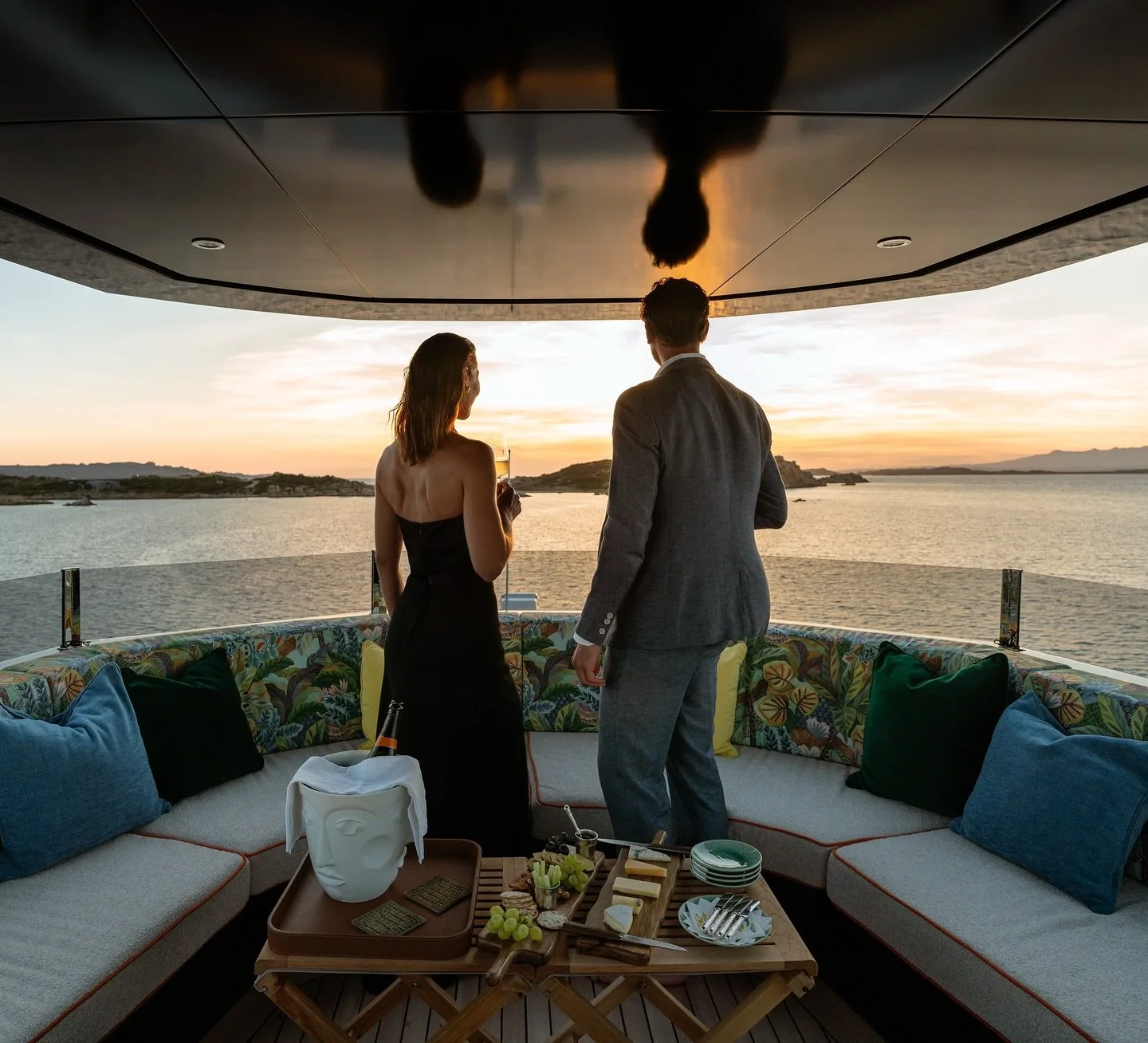 We hope your weekend looks like this.

#dunya #superyacht #kingbenji #weekend