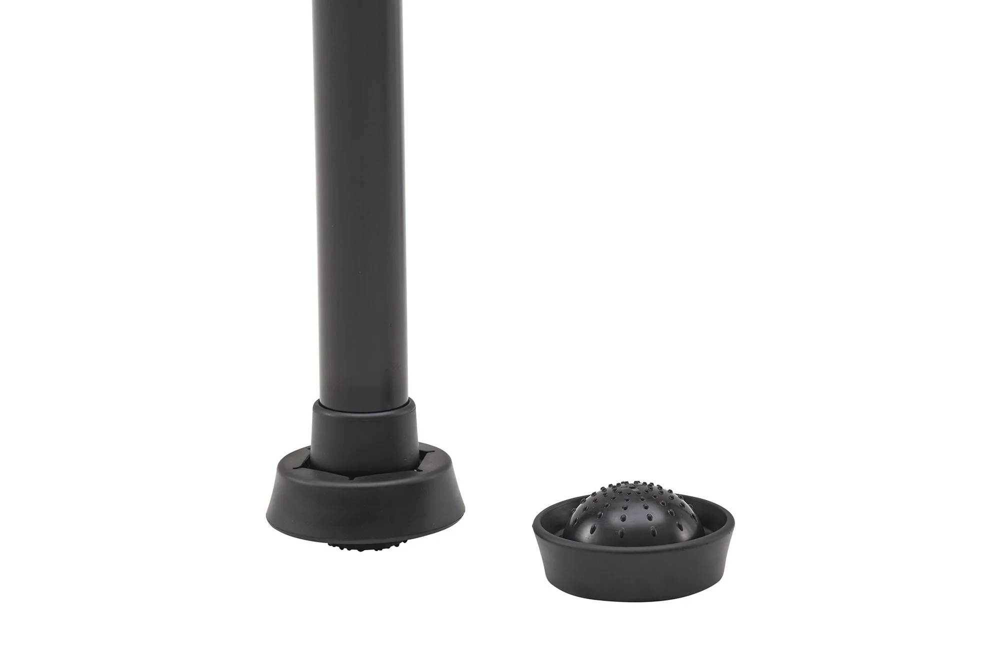 VQD106_Stand_Feet.jpg