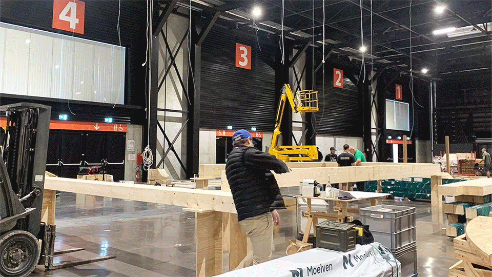 Basajaun-Fairstand-Build-up-timelapse_slow-web.gif